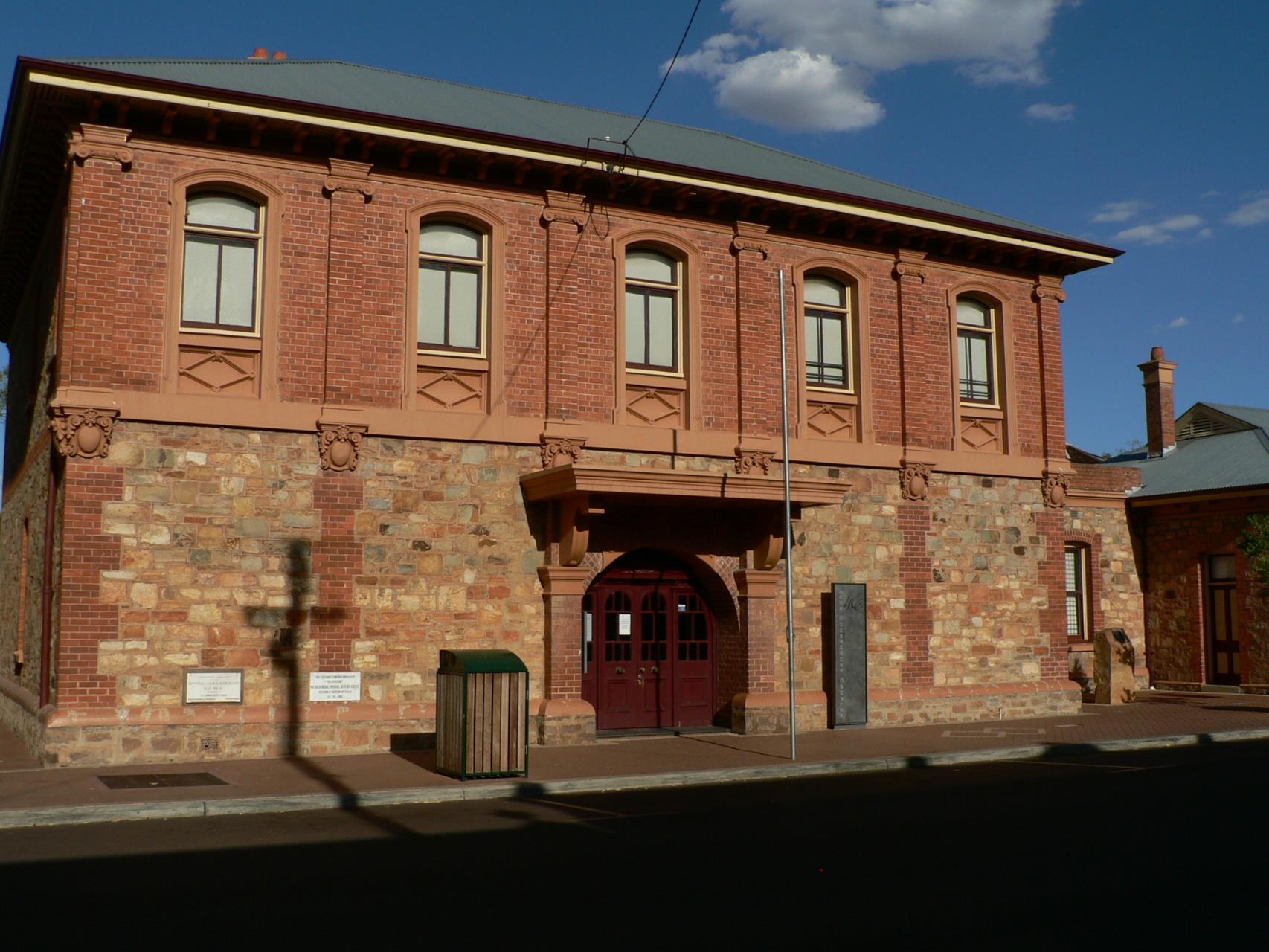 Old Courthouse & Gaol